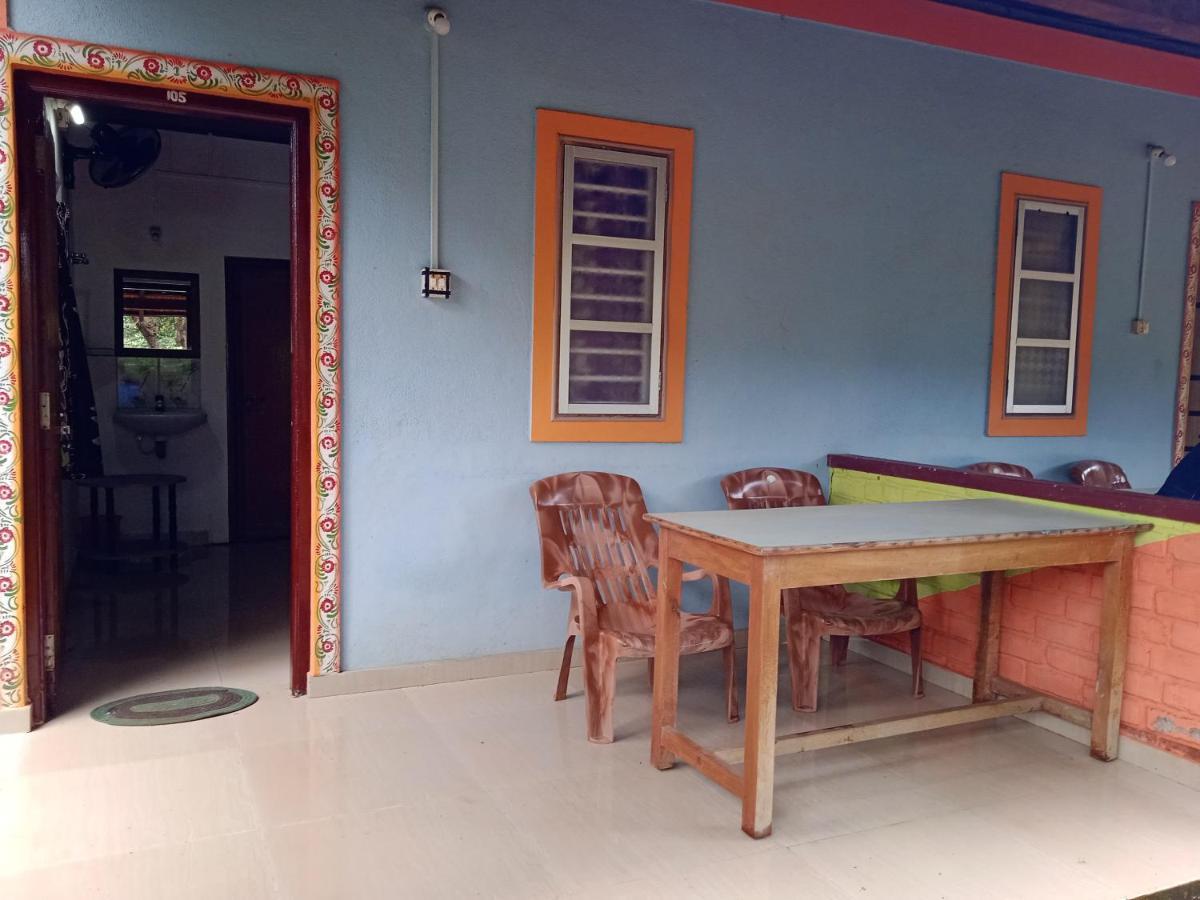 Gundappa Cafe Gokarna Kudle Beach Екстер'єр фото