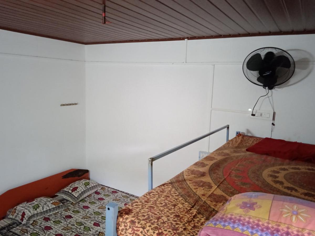 Gundappa Cafe Gokarna Kudle Beach Екстер'єр фото