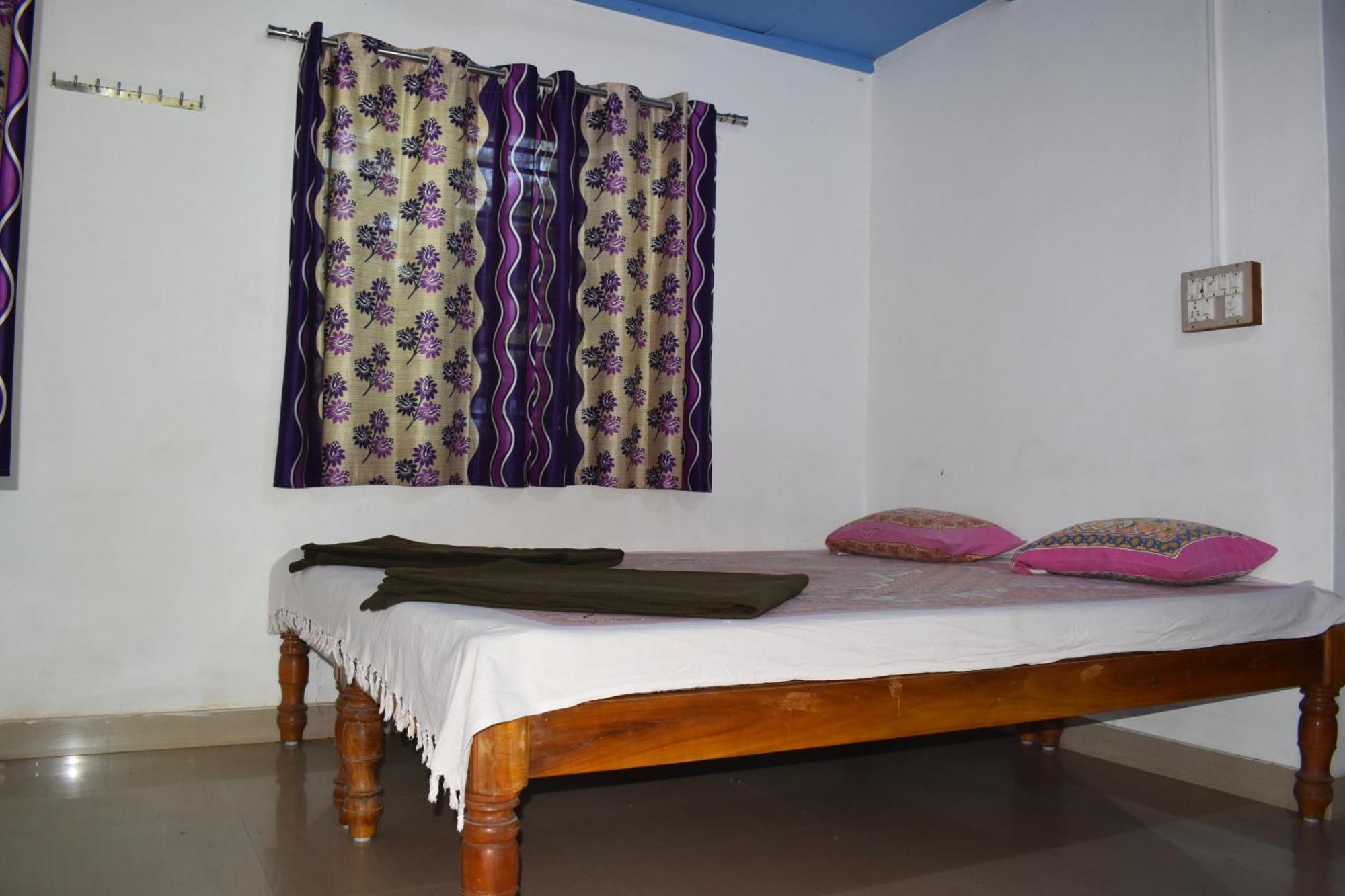 Gundappa Cafe Gokarna Kudle Beach Екстер'єр фото