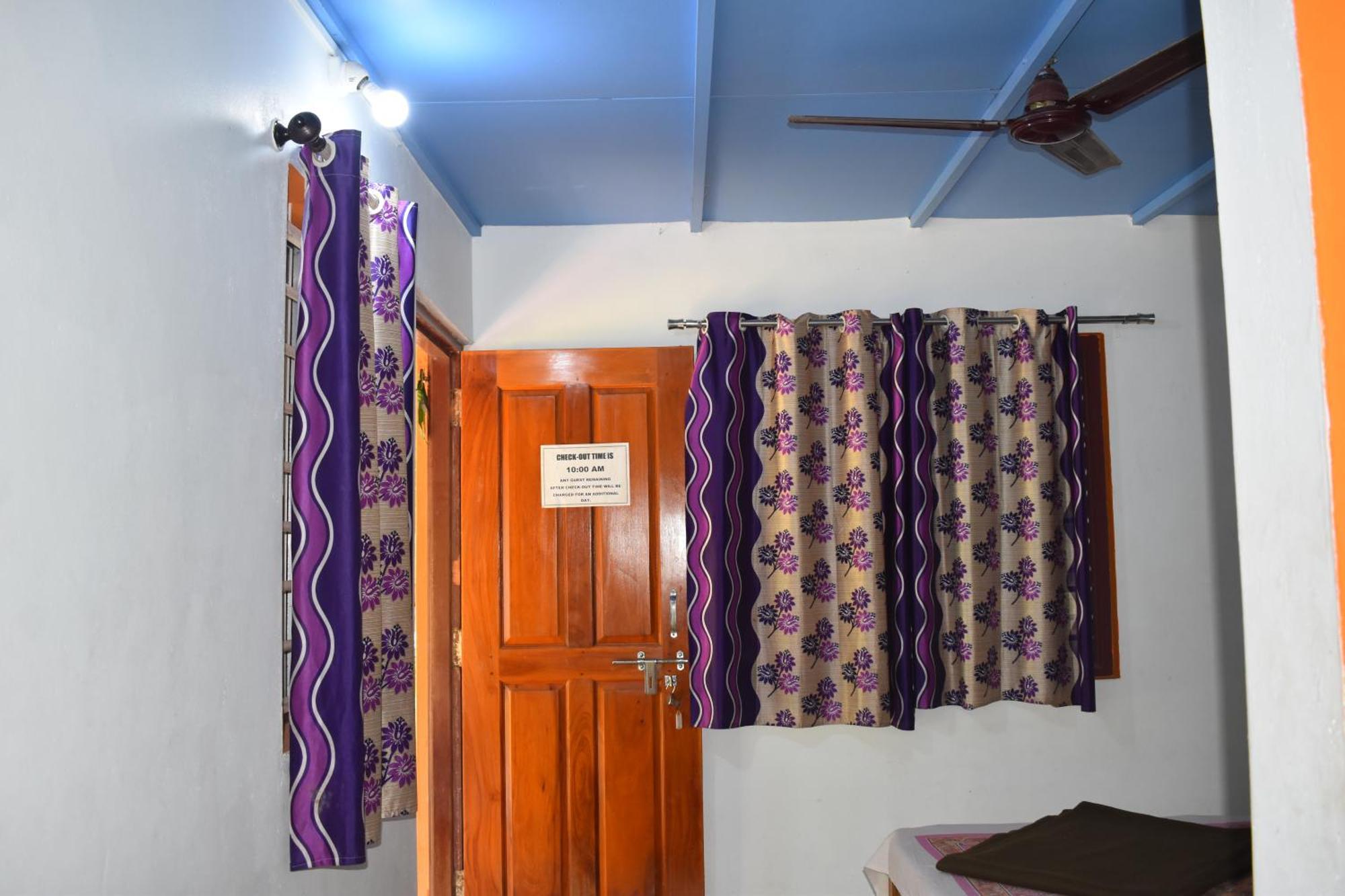Gundappa Cafe Gokarna Kudle Beach Екстер'єр фото